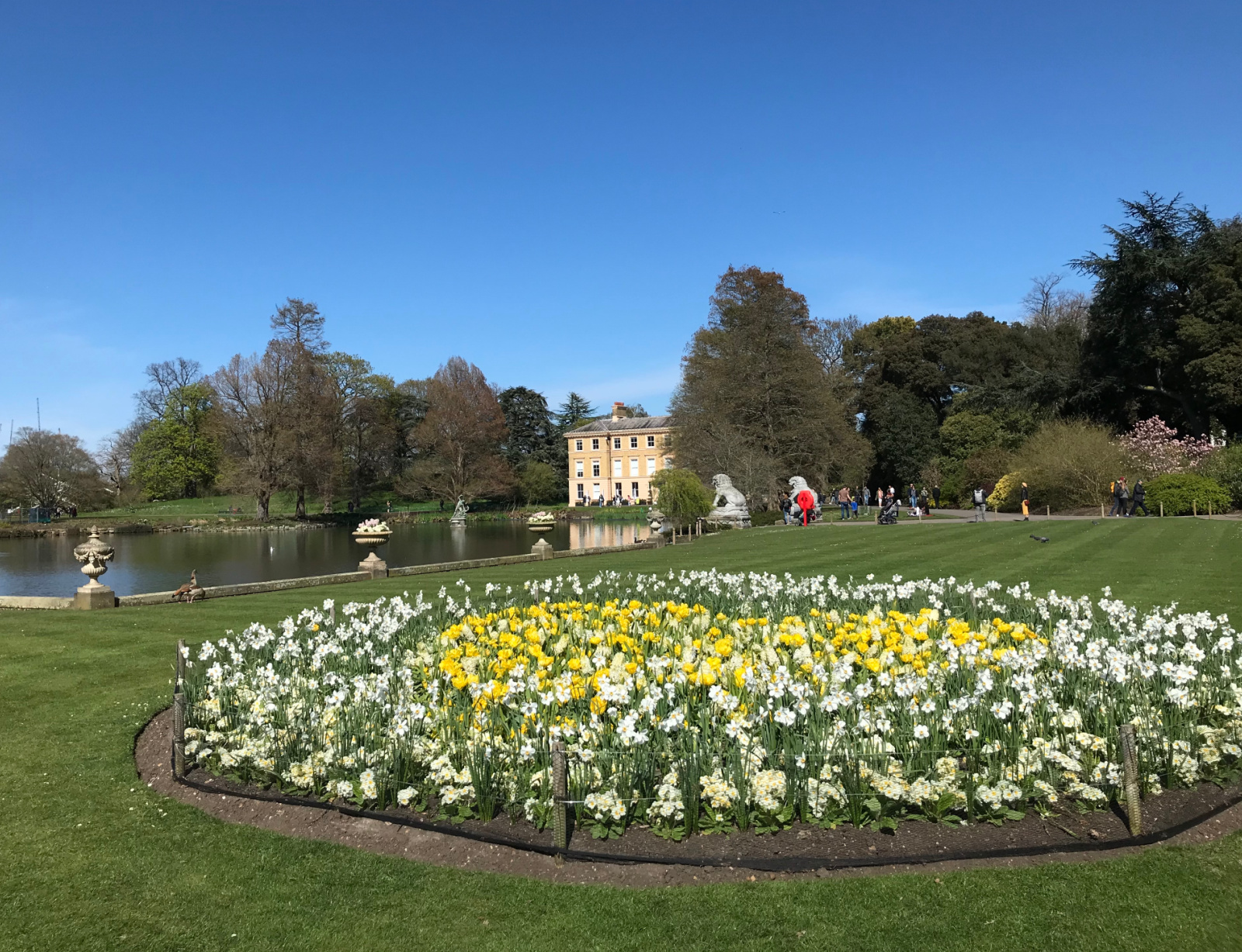 best time to visit kew gardens in spring